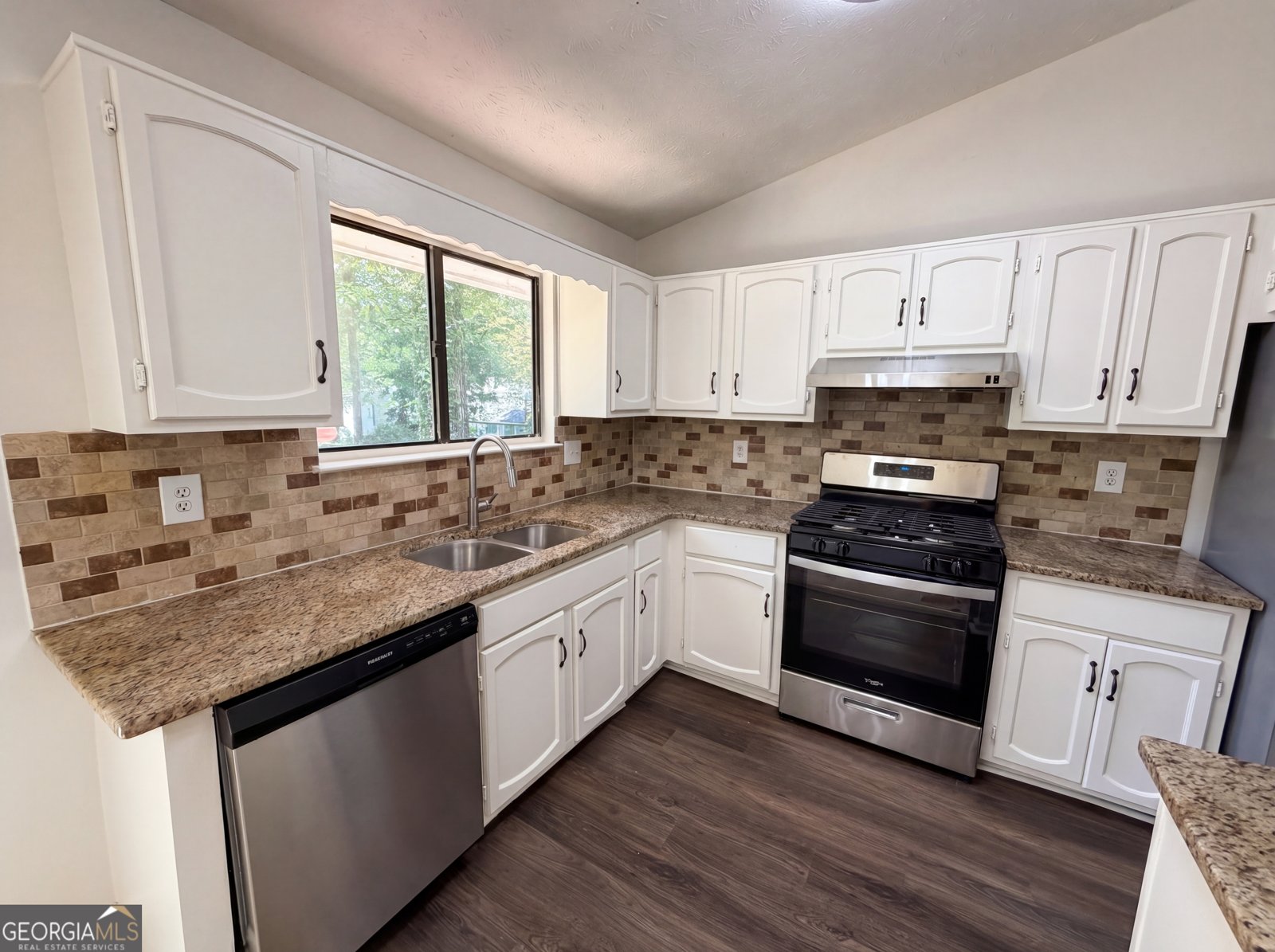 817 Greenhedge Way Stone Mountain - Photo 15