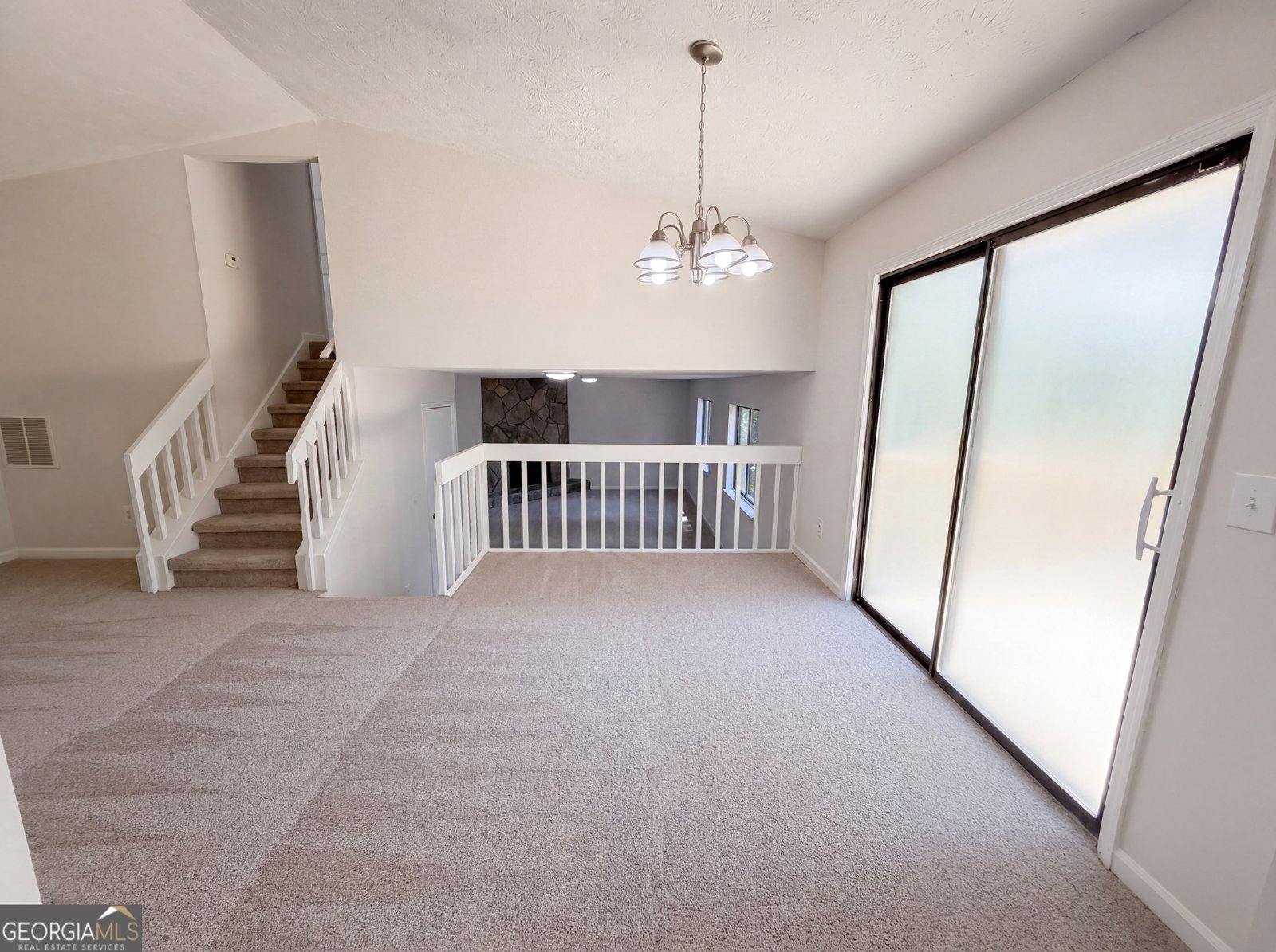 817 Greenhedge Way Stone Mountain - Photo 6
