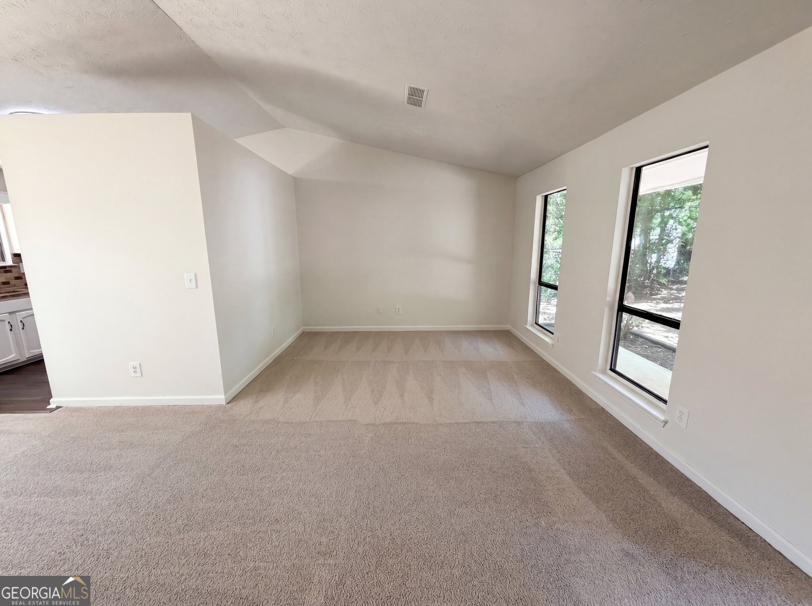 817 Greenhedge Way Stone Mountain - Photo 7