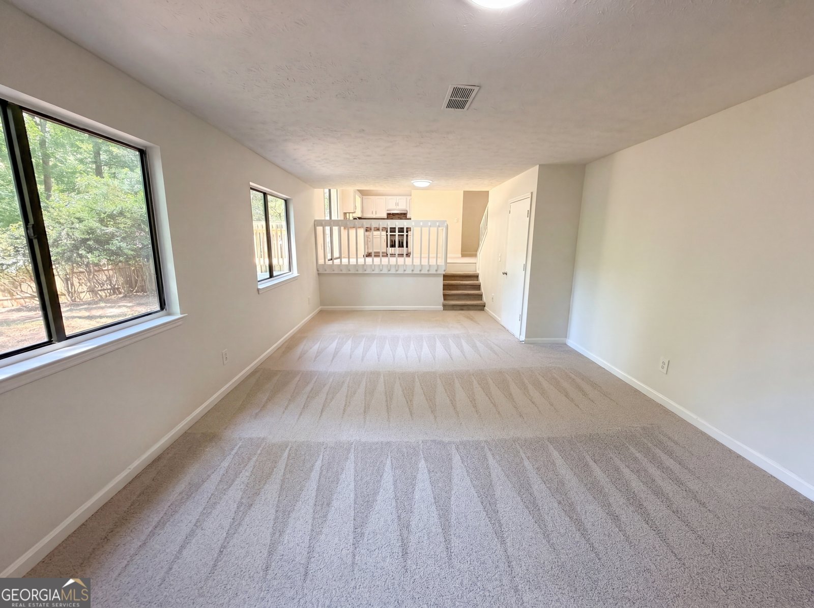 817 Greenhedge Way Stone Mountain - Photo 8