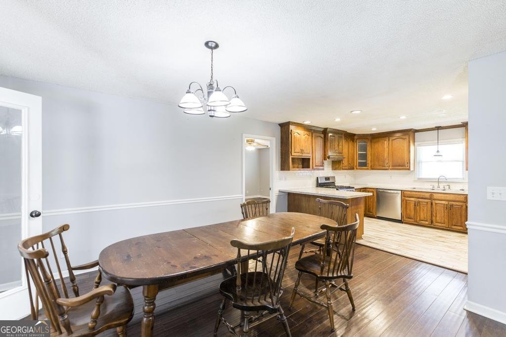 3710 Sandy Circle Macon - Photo 11