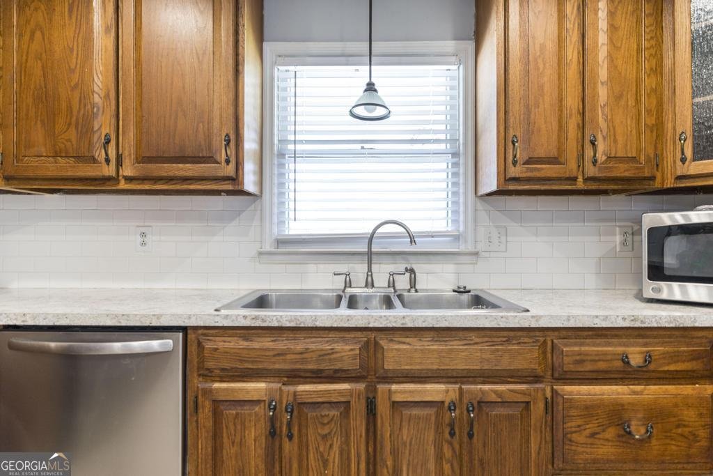 3710 Sandy Circle Macon - Photo 14