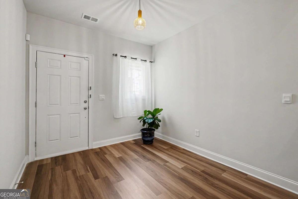 823 Mackay Creek Woodstock - Photo 11