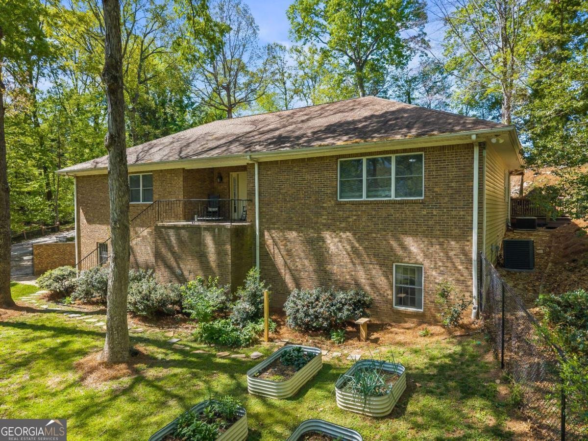 725 Nix Drive Gainesville - Photo 6