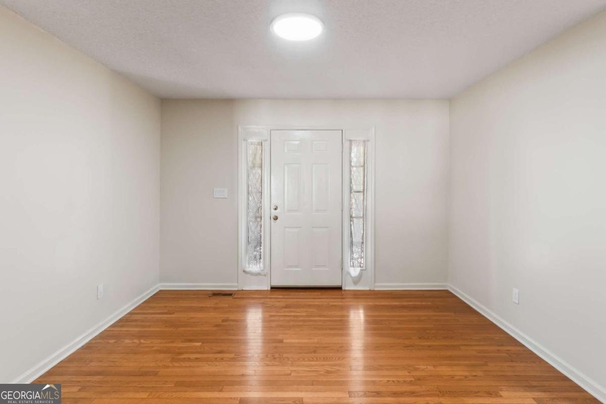 725 Nix Drive Gainesville - Photo 9