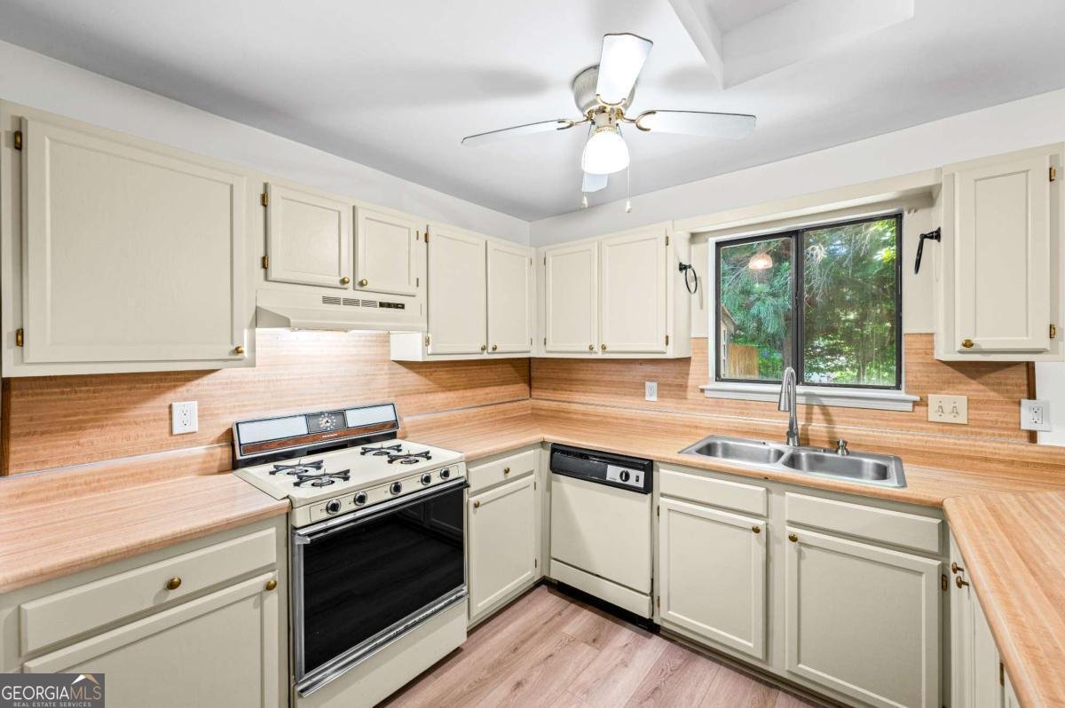 260 Toweridge Drive Marietta - Photo 9