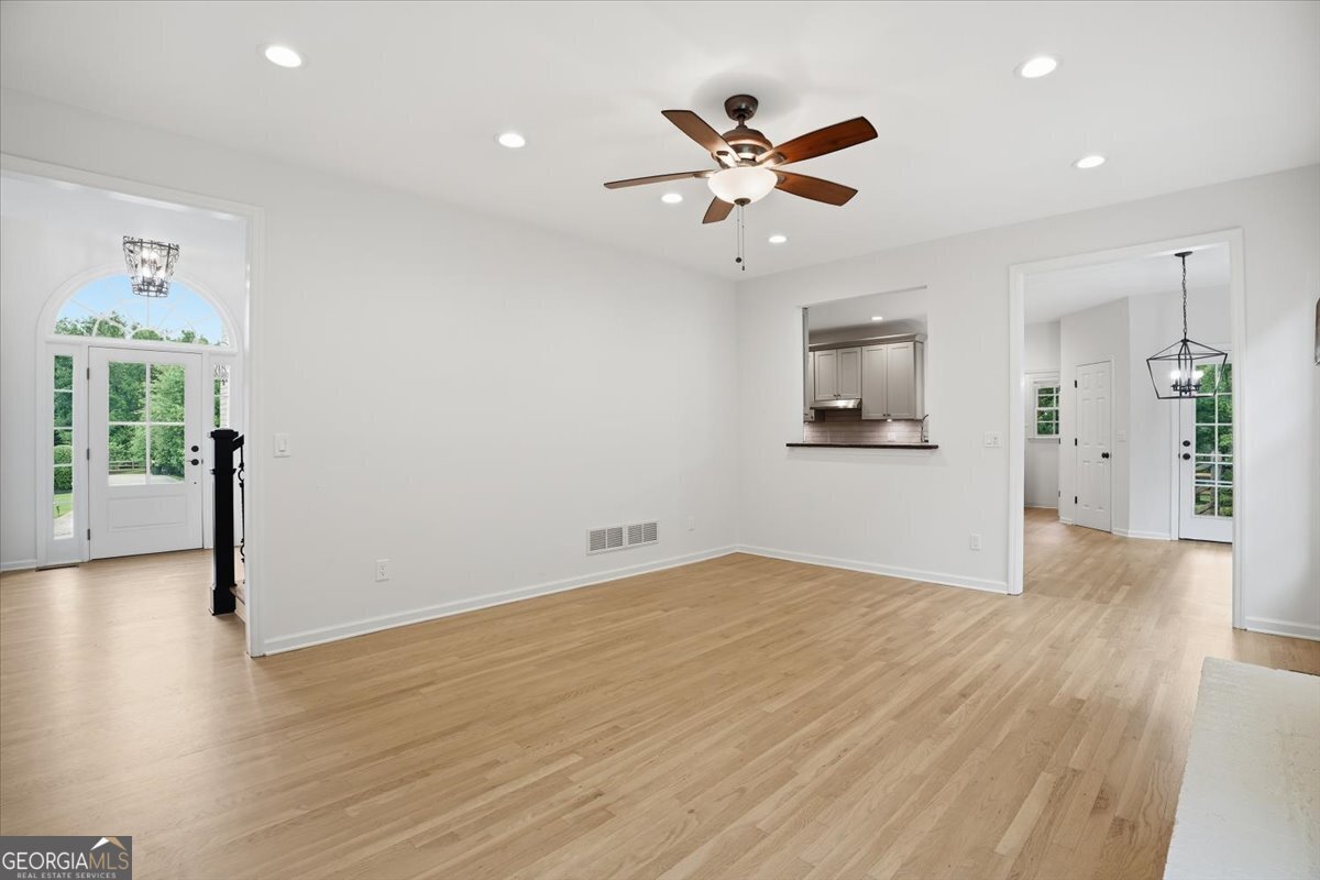 1025 Russell Point Suwanee - Photo 9