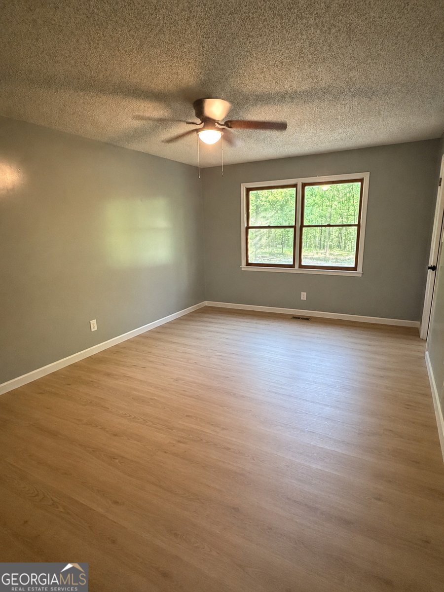 221 Oak Valley Drive Macon - Photo 10