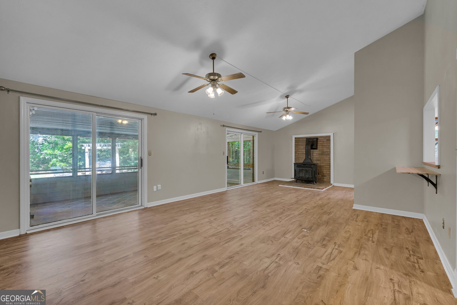 300 Richard Way Athens - Photo 8