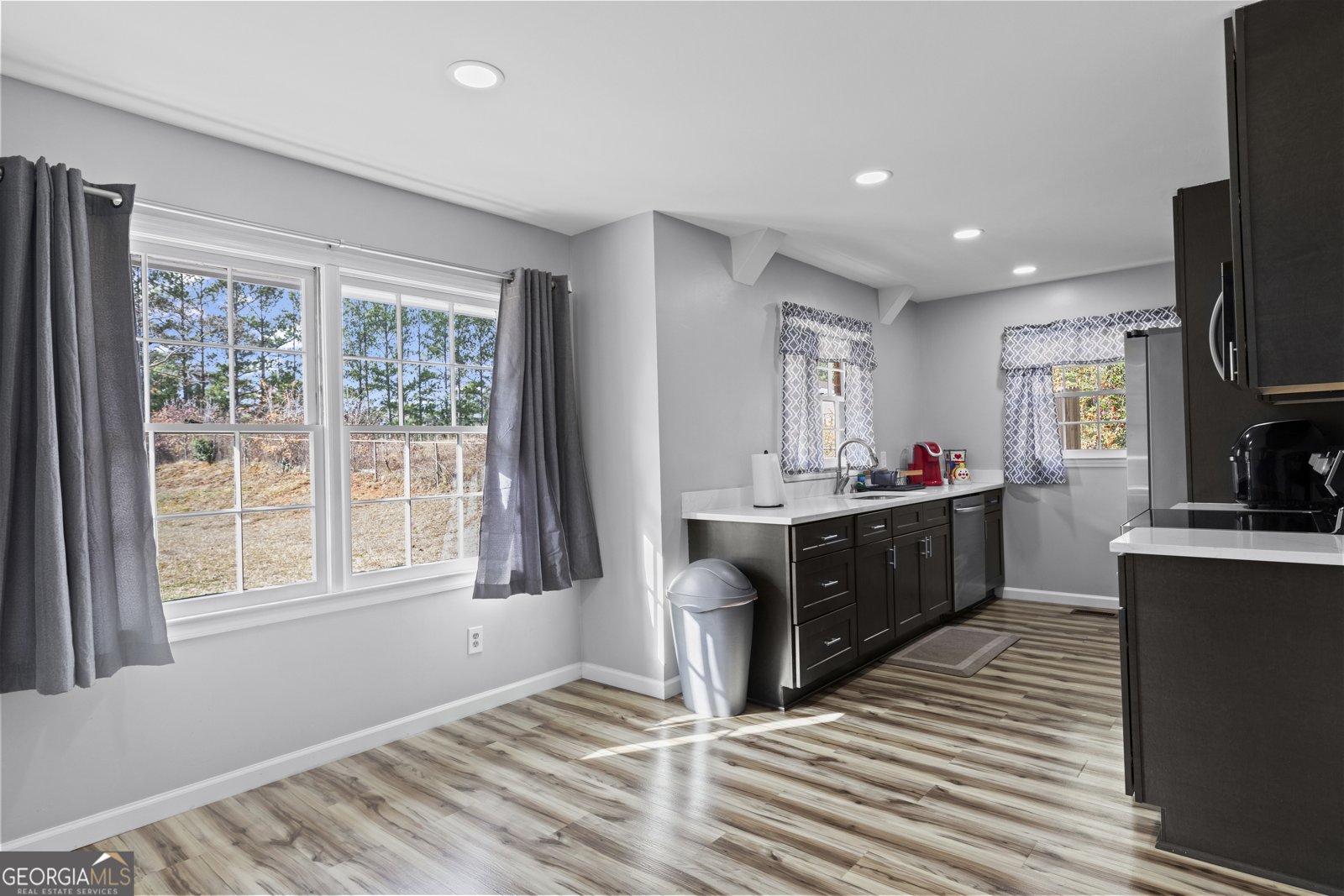 3727 Calmer Circle East Point - Photo 11