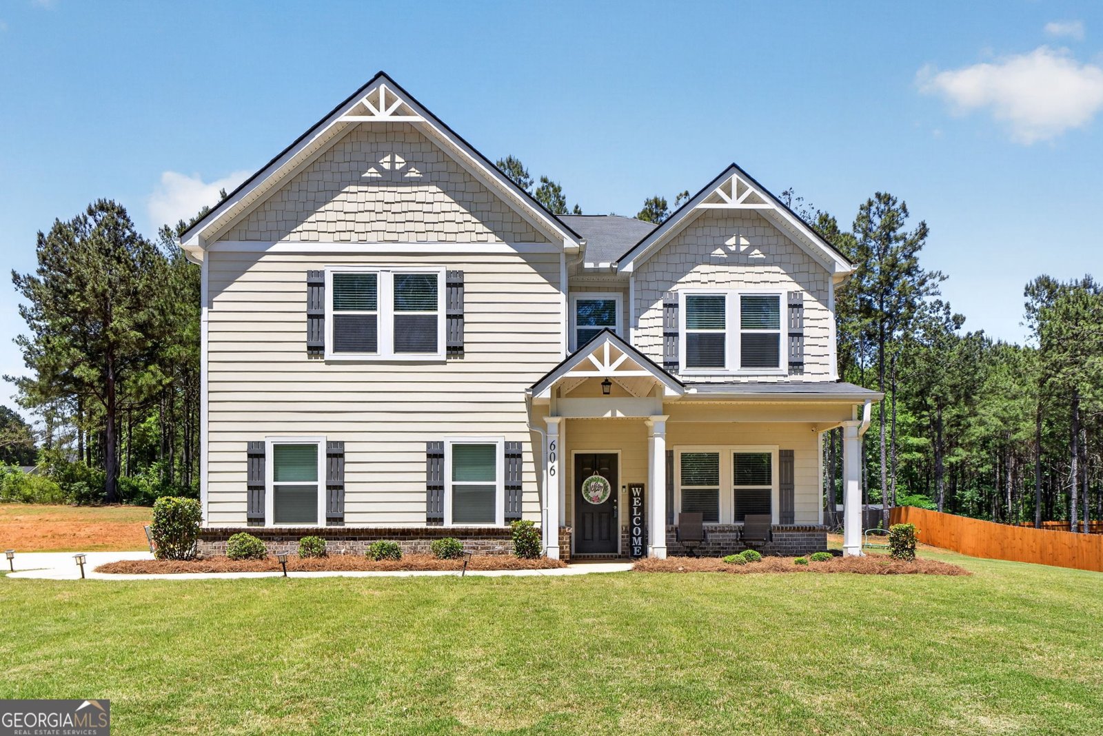 606 Sutton Road Forsyth - main photo