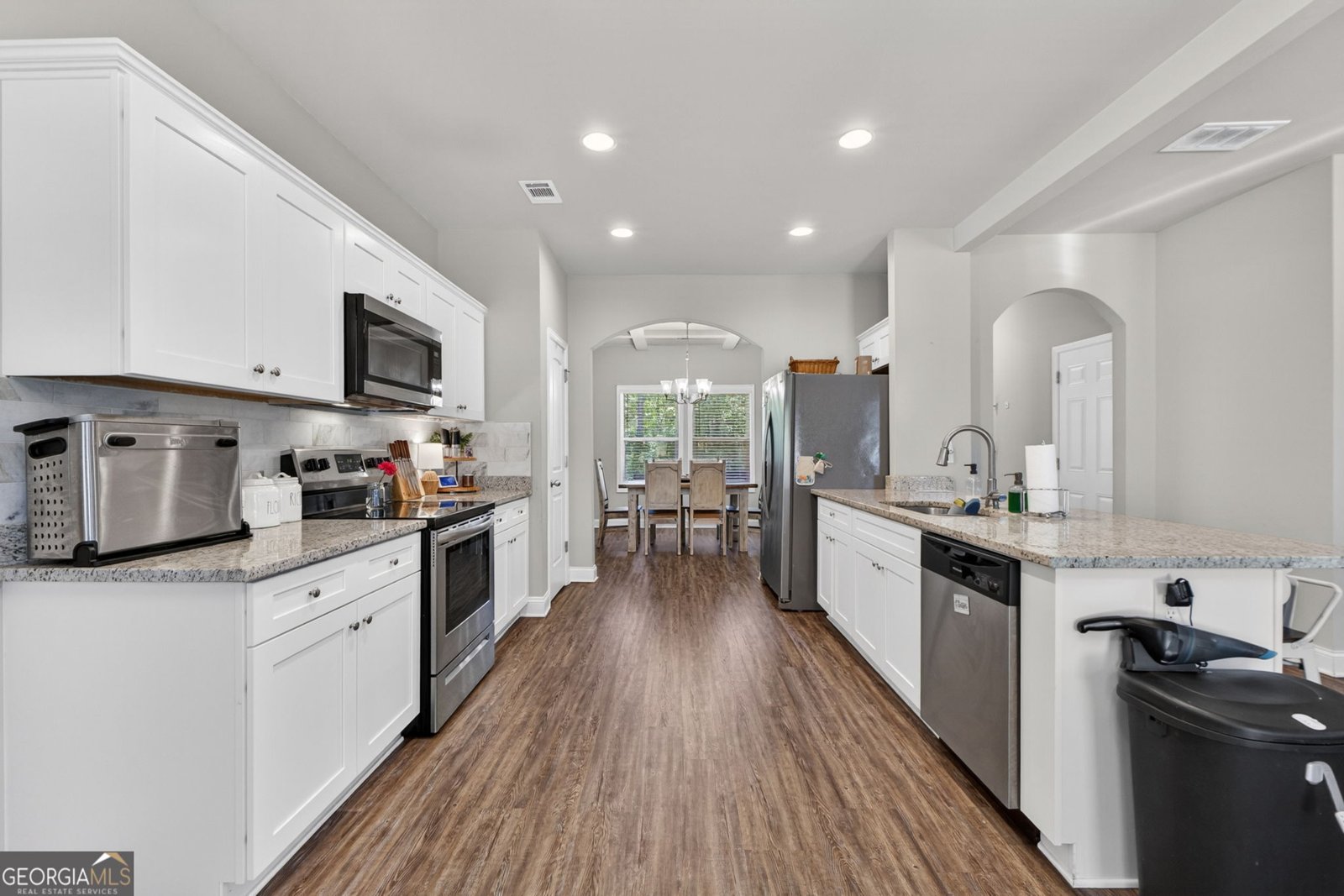 606 Sutton Road Forsyth - Photo 10