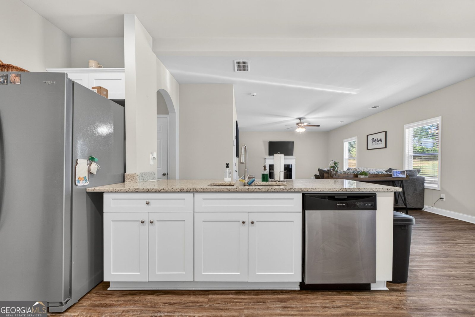 606 Sutton Road Forsyth - Photo 8