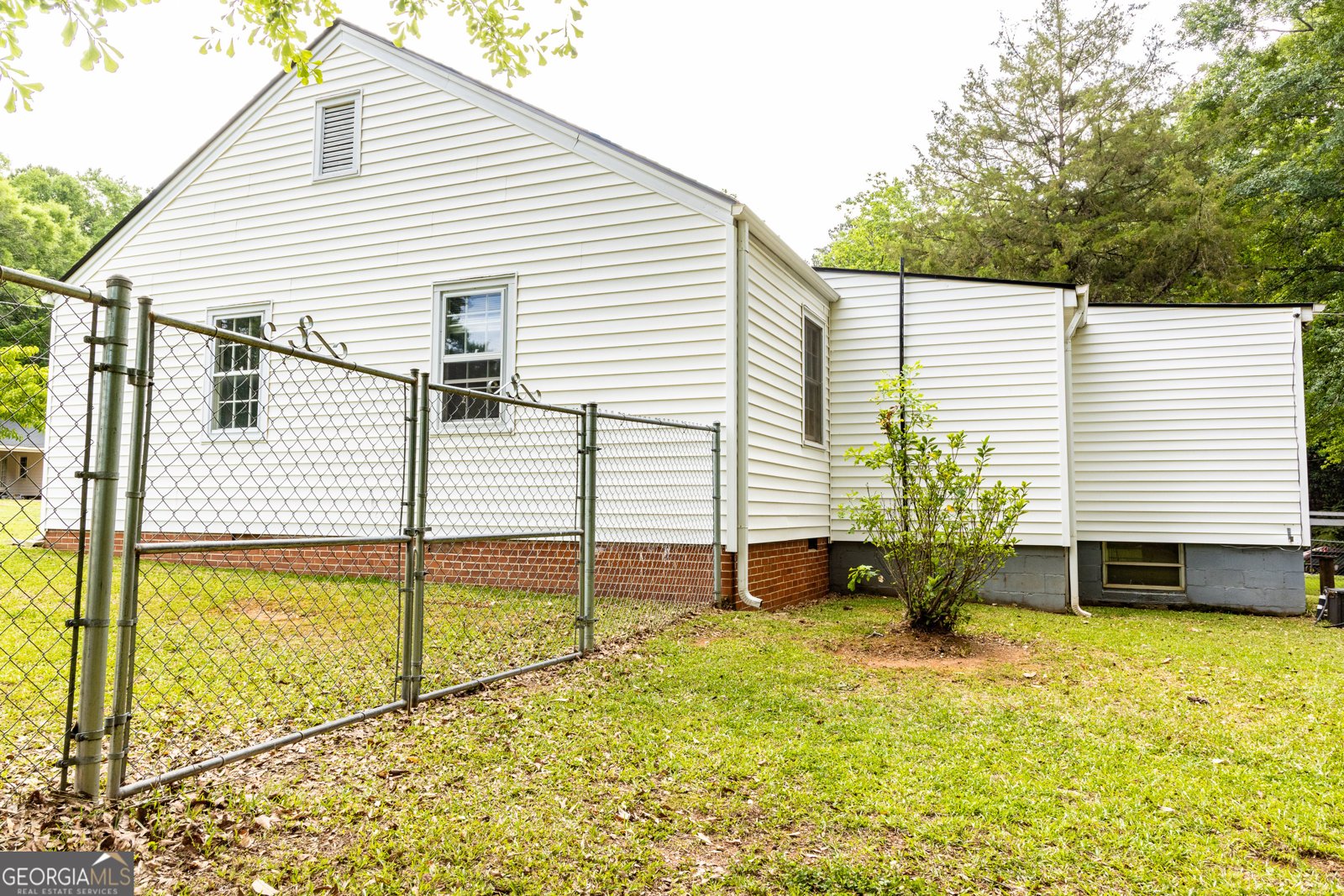208 Upson Avenue Thomaston - Photo 7