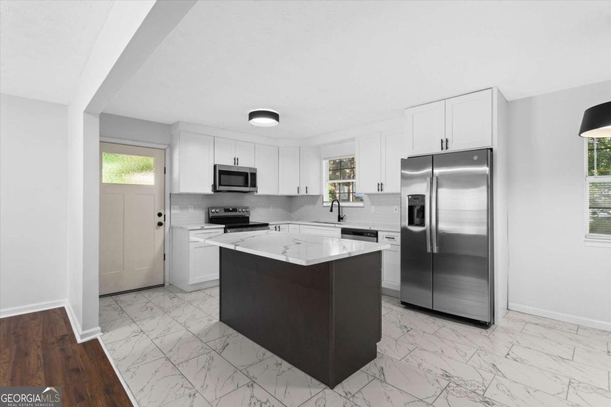 182 Slicky Rock Court Riverdale - Photo 11