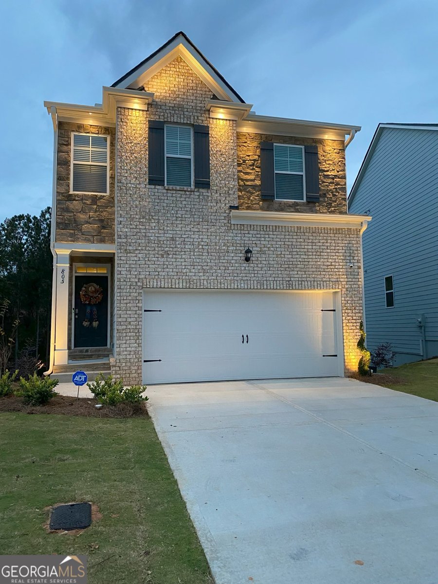 805 Bentley Drive Fairburn - main photo