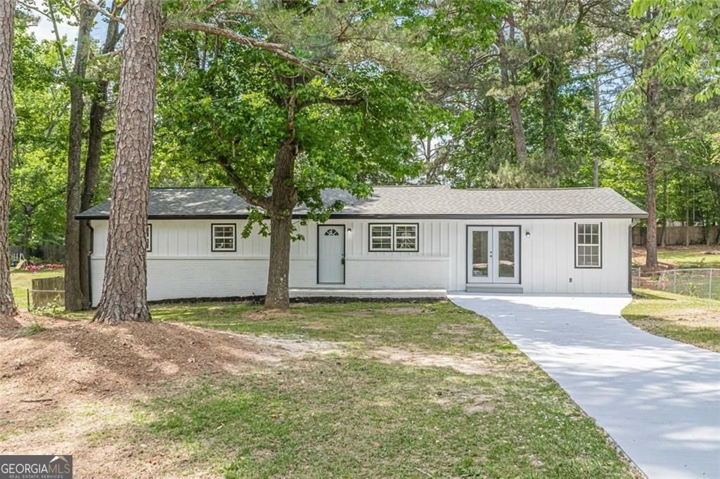 8591 Chestnut Lane Lithia Springs - main photo