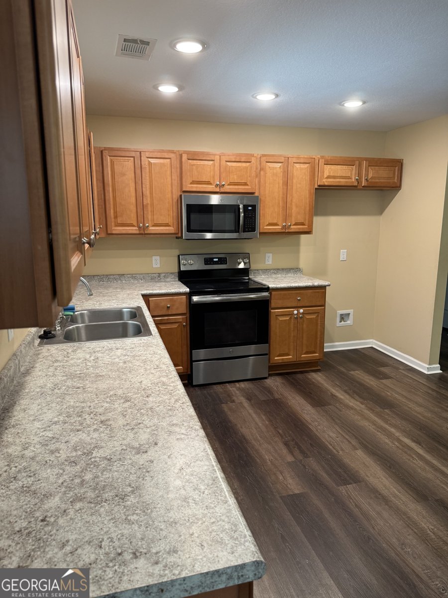 403 Wilburn Cr Statesboro - Photo 6