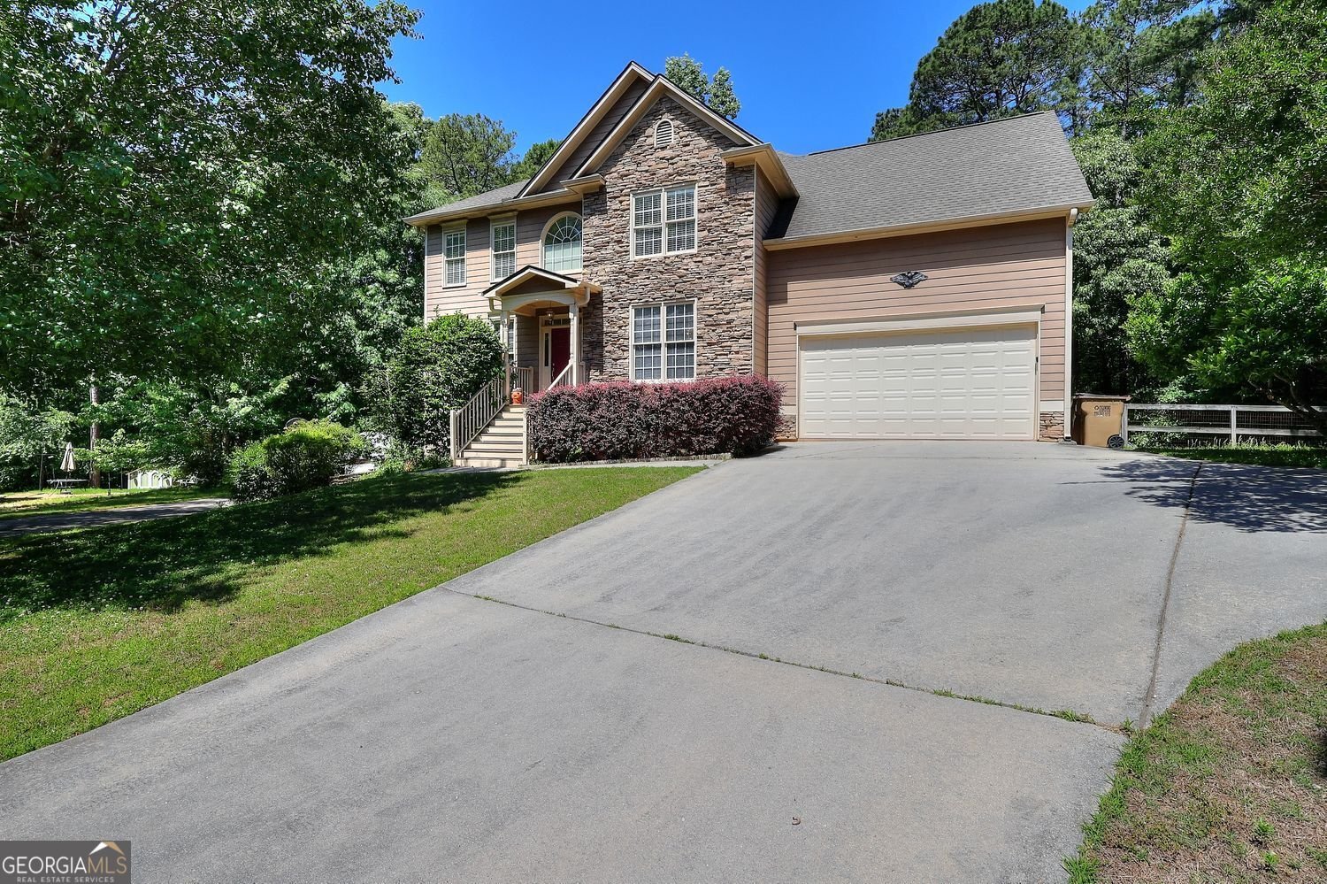 121 Brookhaven Lane Canton - main photo