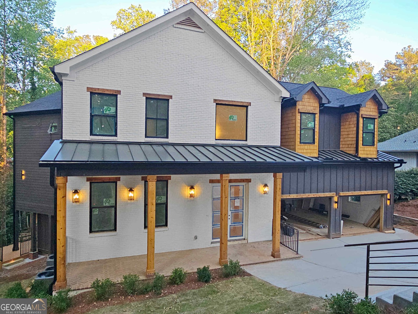 132 Lakeshore Drive Marietta - main photo