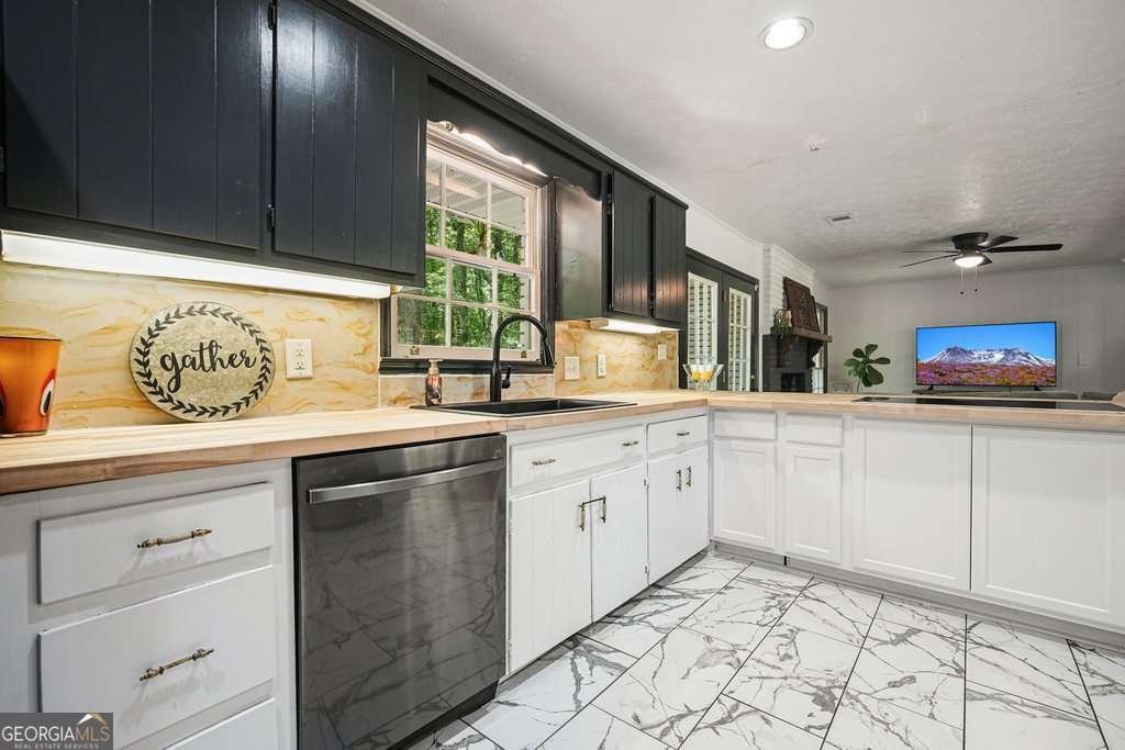 285 Hembredge Drive Canton - Photo 6