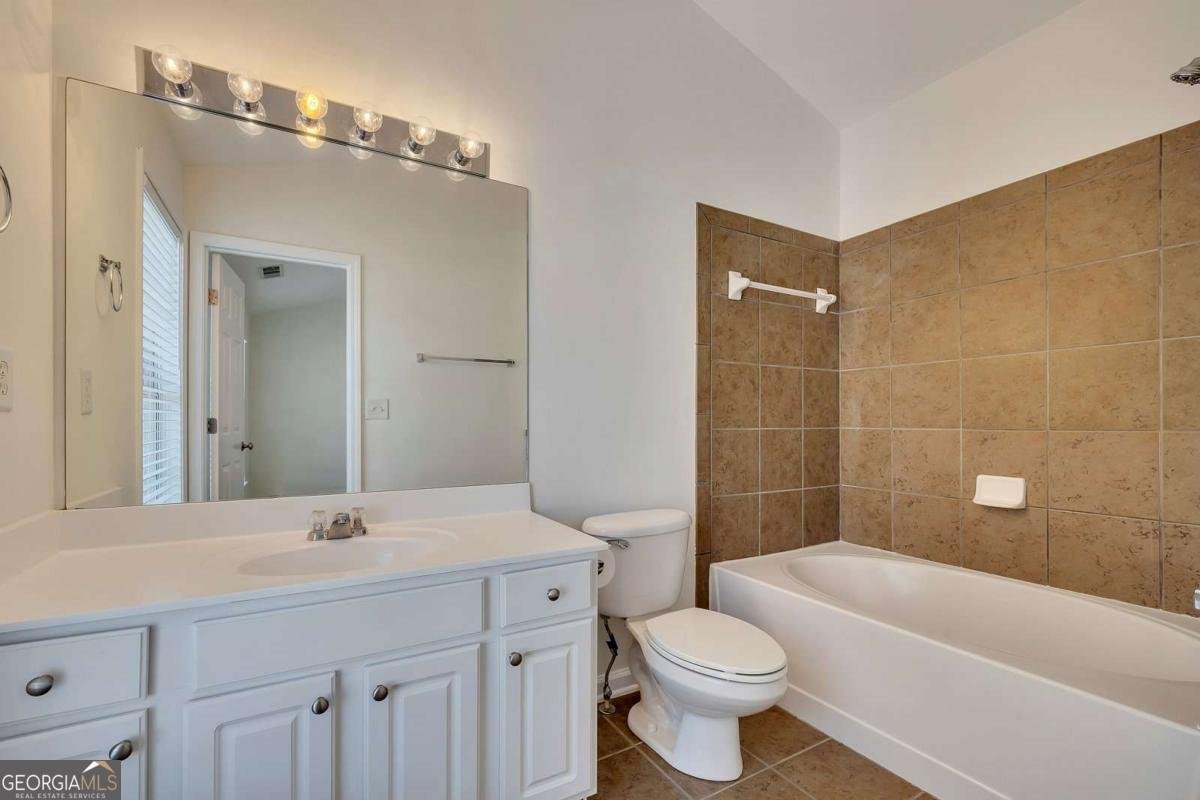 221 Balaban Circle Woodstock - Photo 18