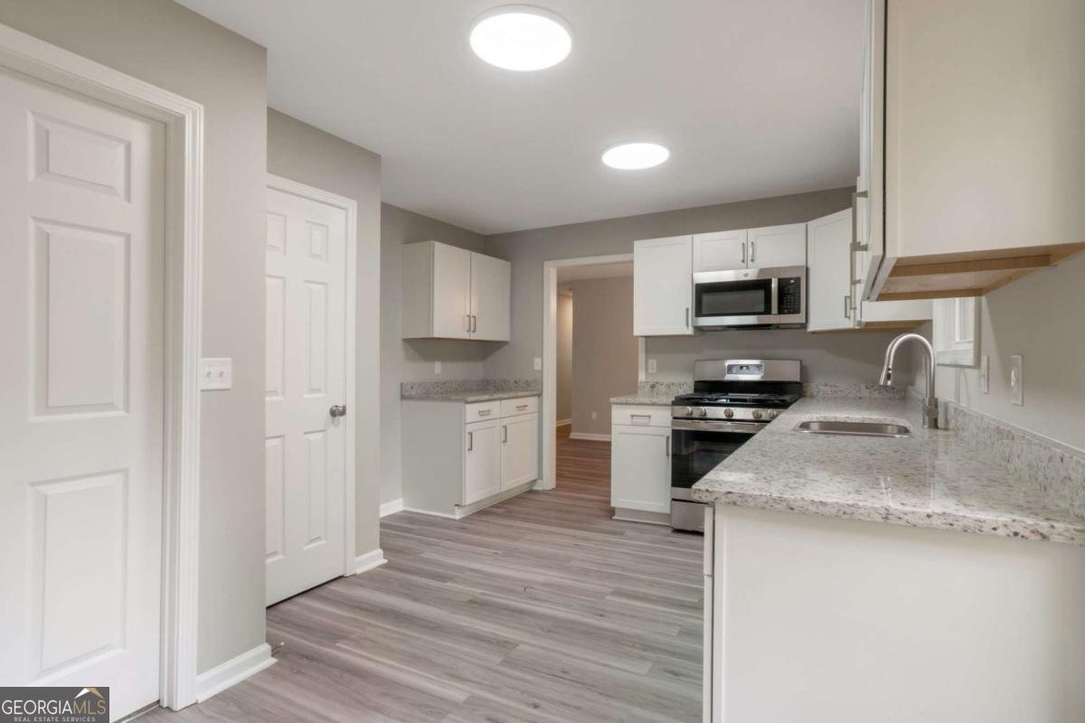 1071 Forest East Drive Stone Mountain - Photo 7