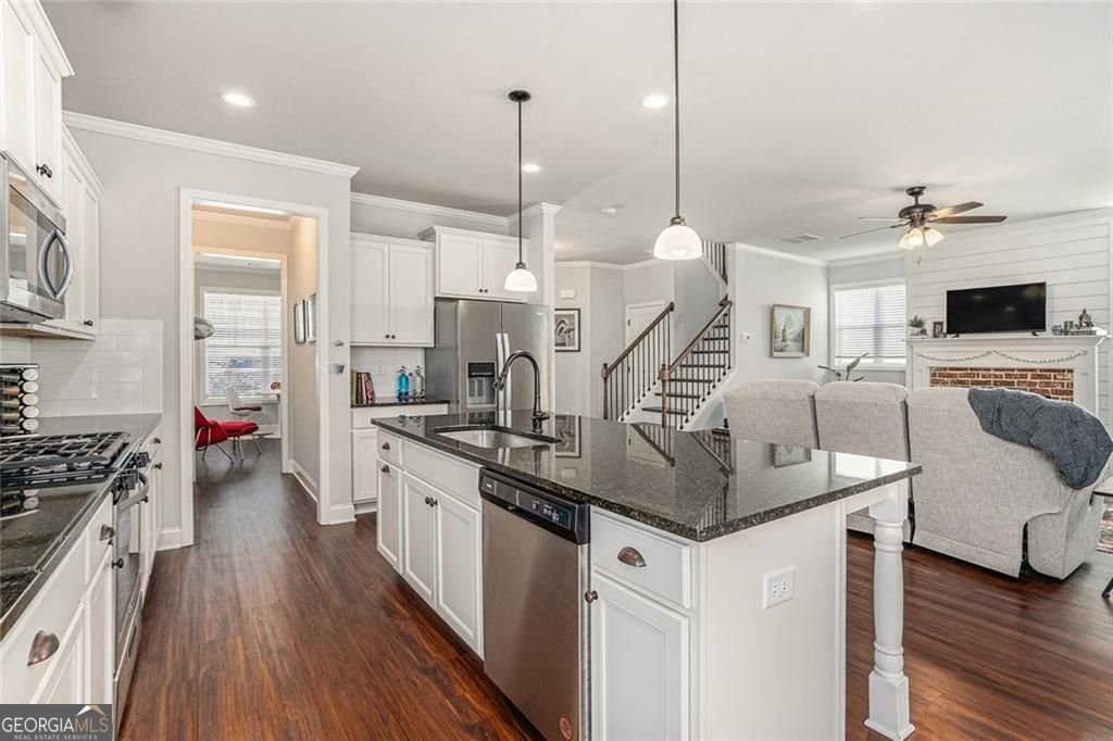 5180 Parkwood Drive Flowery Branch - Photo 7