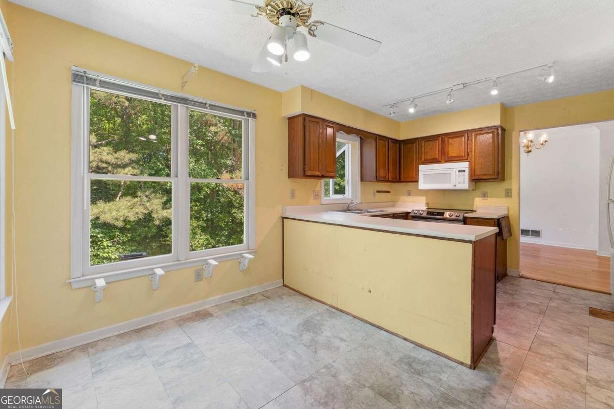 2261 Brookmont Terrace Marietta - Photo 9