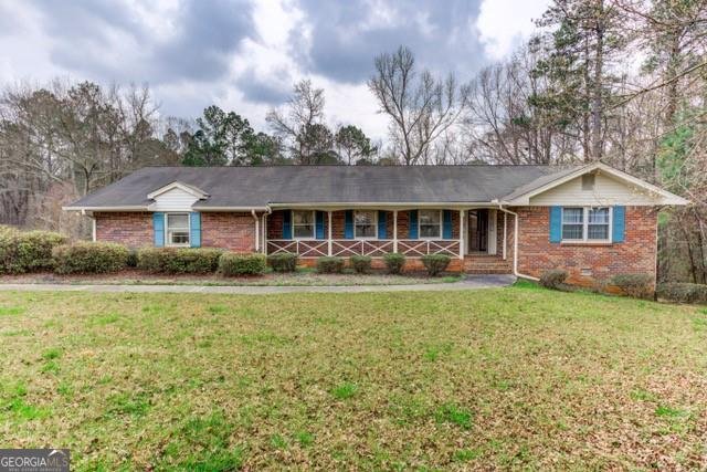 4385 Miners Creek Road Lithonia - main photo