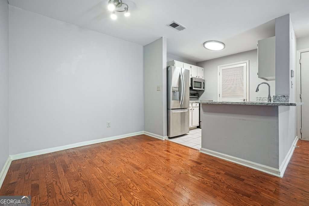 305 Granville Court Atlanta - Photo 11