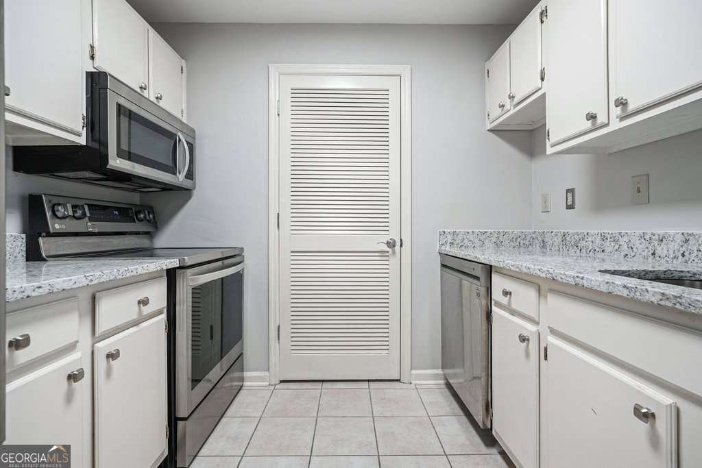 305 Granville Court Atlanta - Photo 16