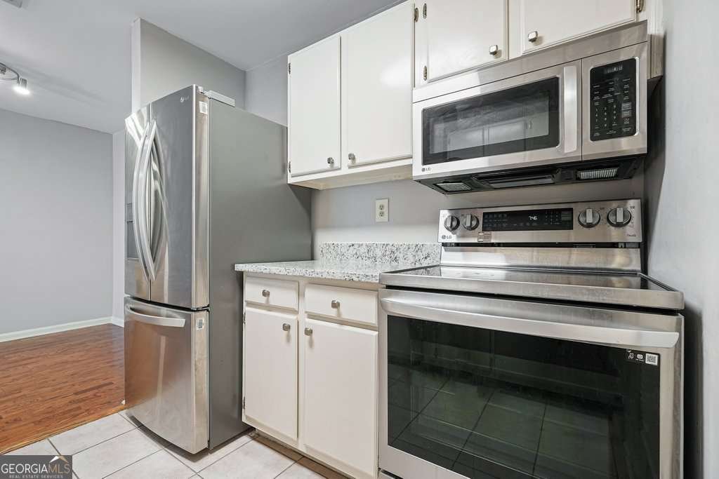 305 Granville Court Atlanta - Photo 17