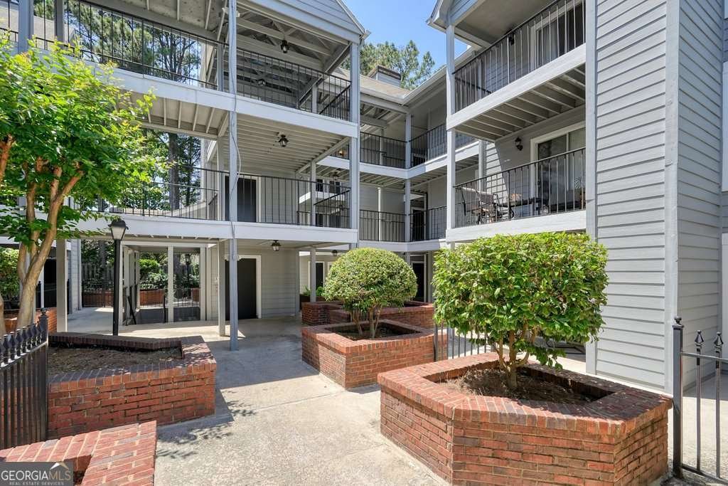 305 Granville Court Atlanta - Photo 32