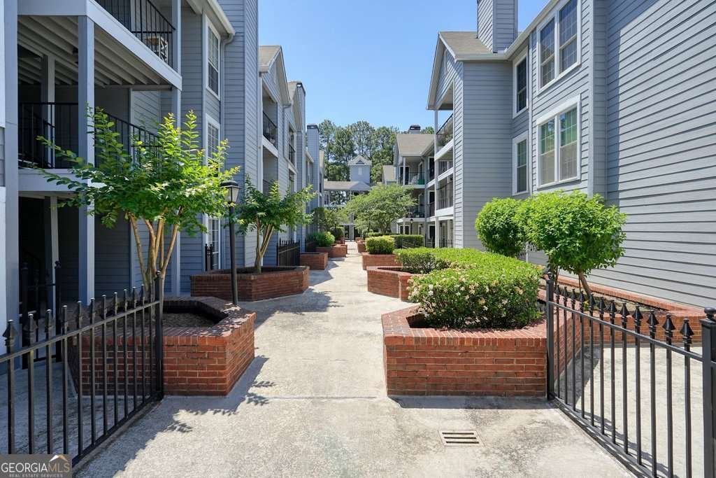 305 Granville Court Atlanta - Photo 33