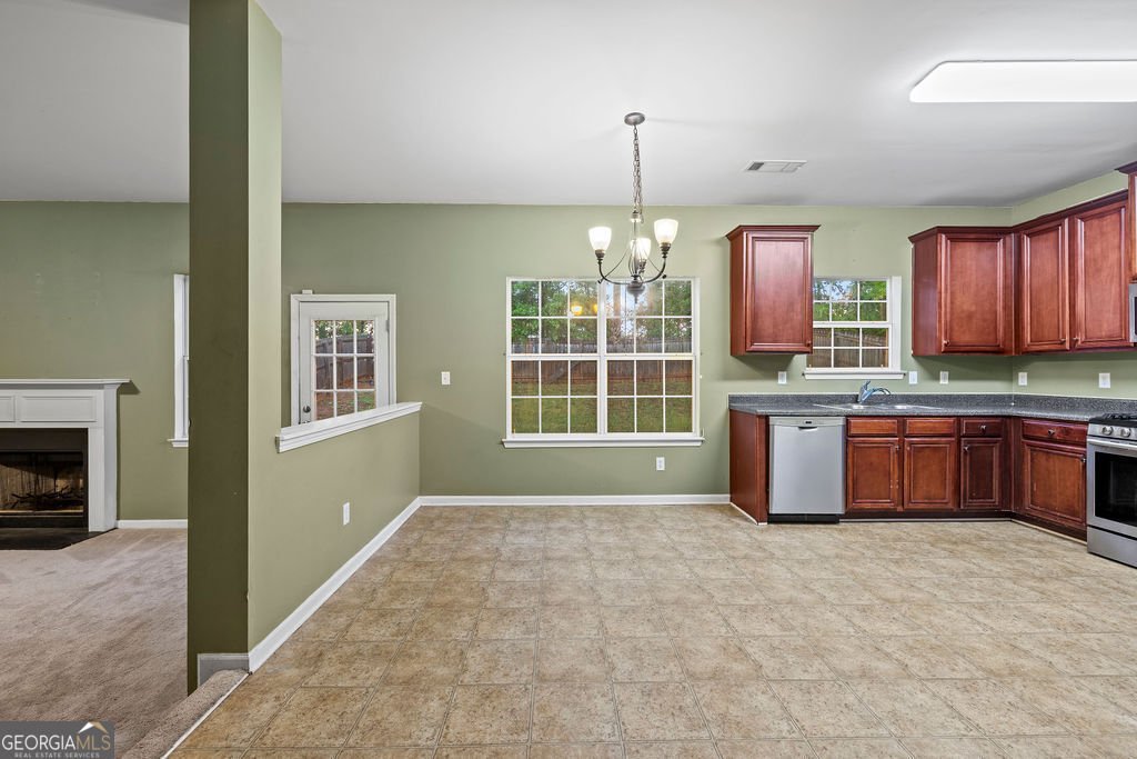 2120 Dartmouth Court McDonough - Photo 8