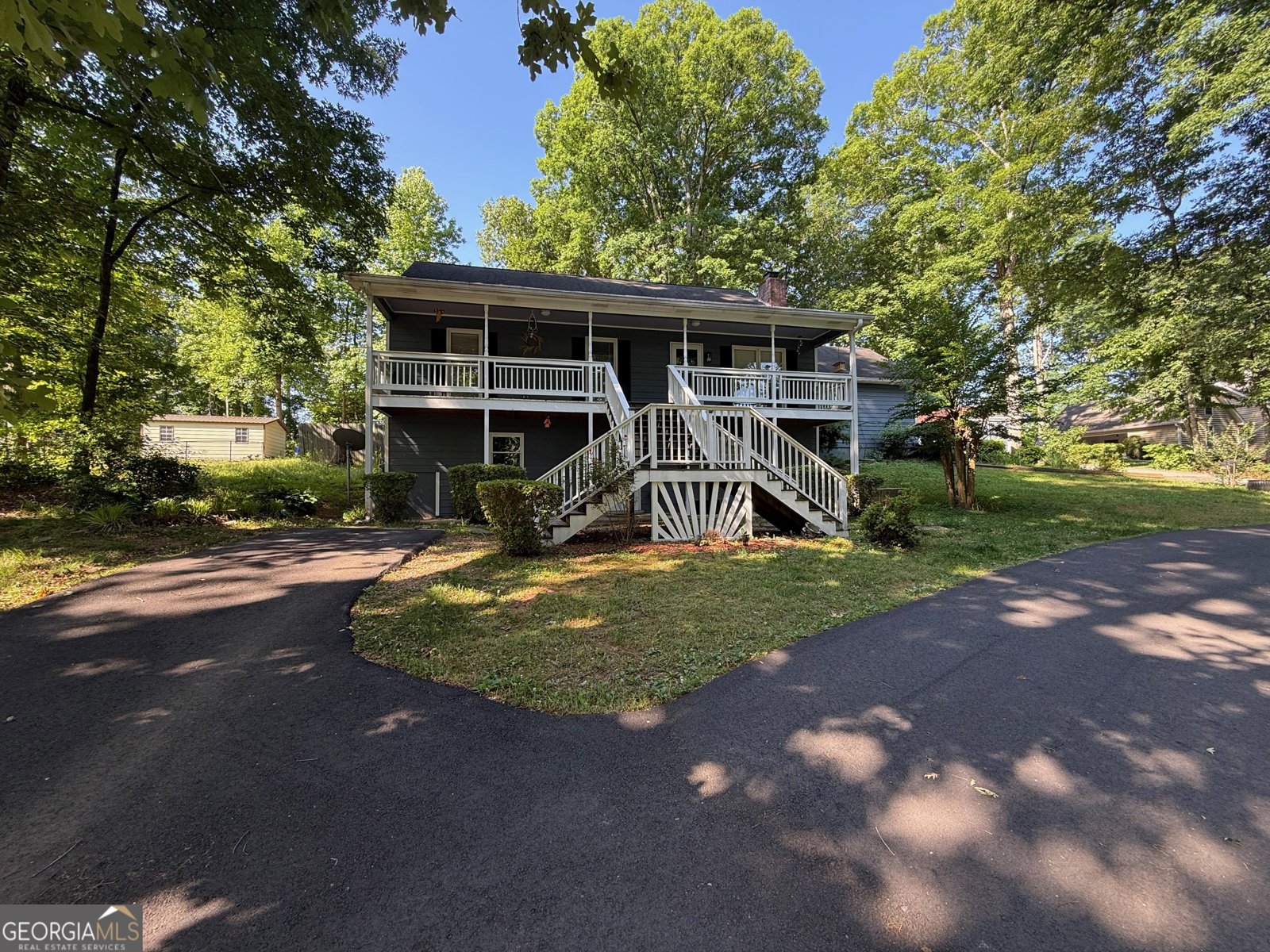 1265 Bennett Drive Cumming - main photo