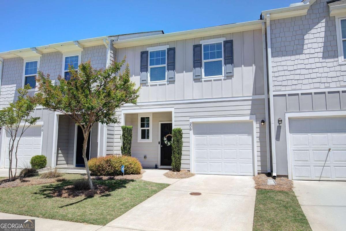 208 Grand Central Way Cartersville - main photo