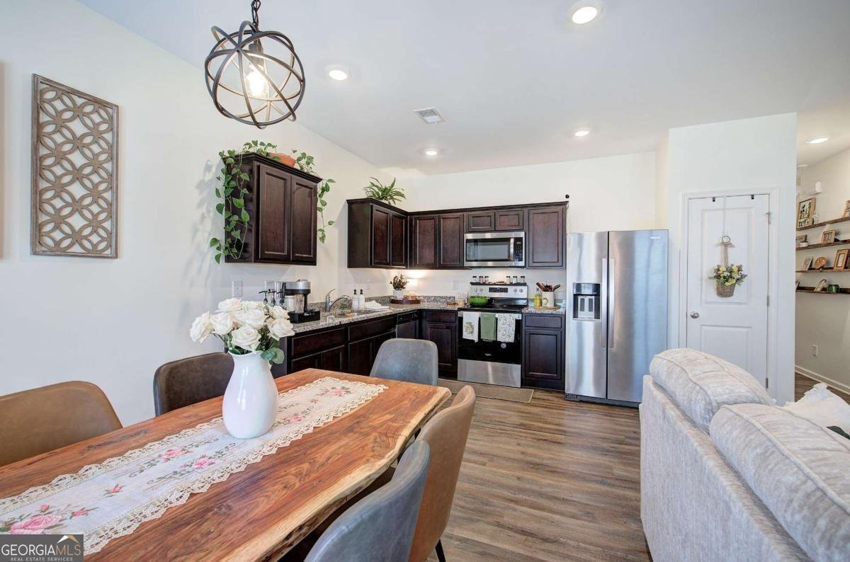 208 Grand Central Way Cartersville - Photo 15