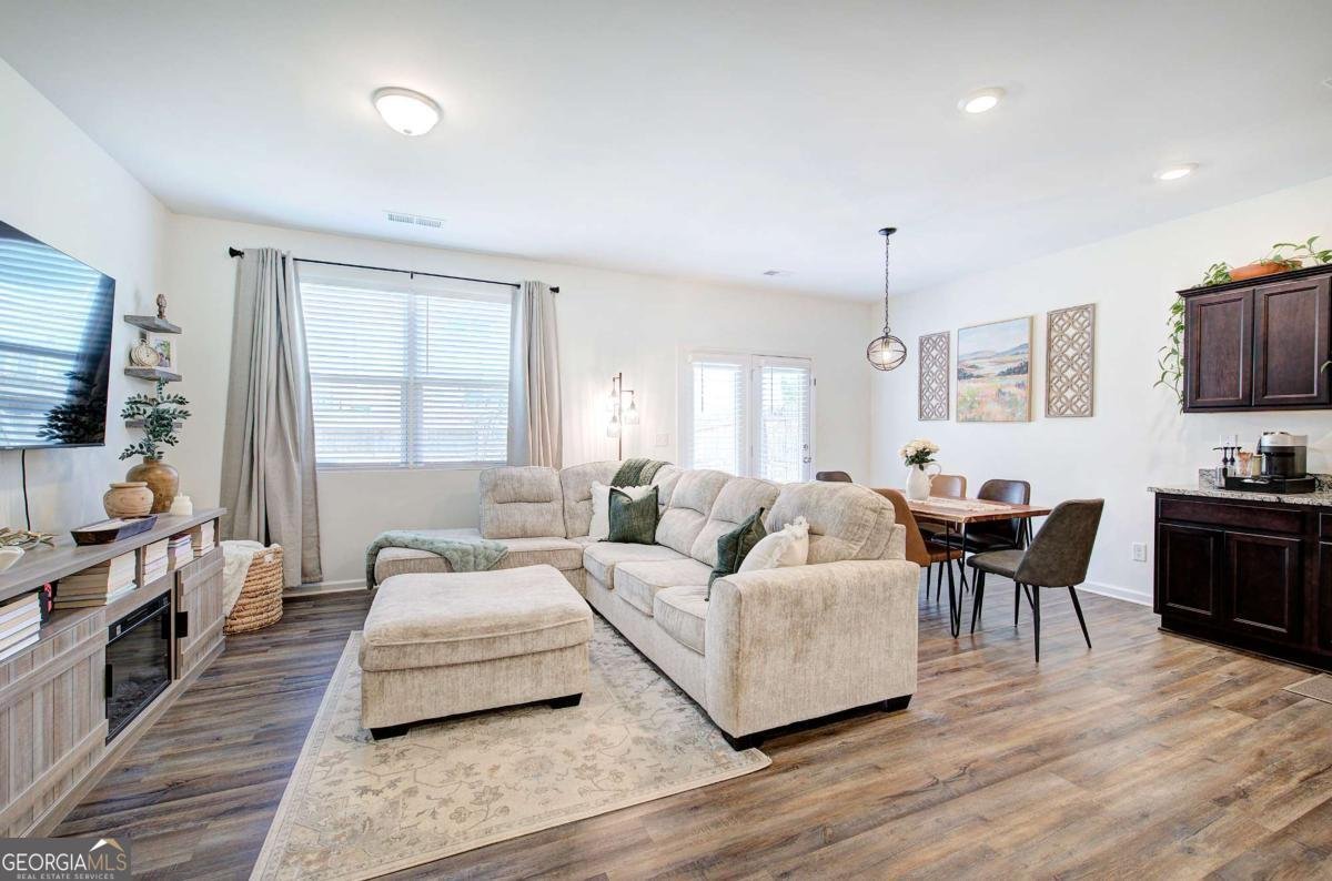 208 Grand Central Way Cartersville - Photo 8
