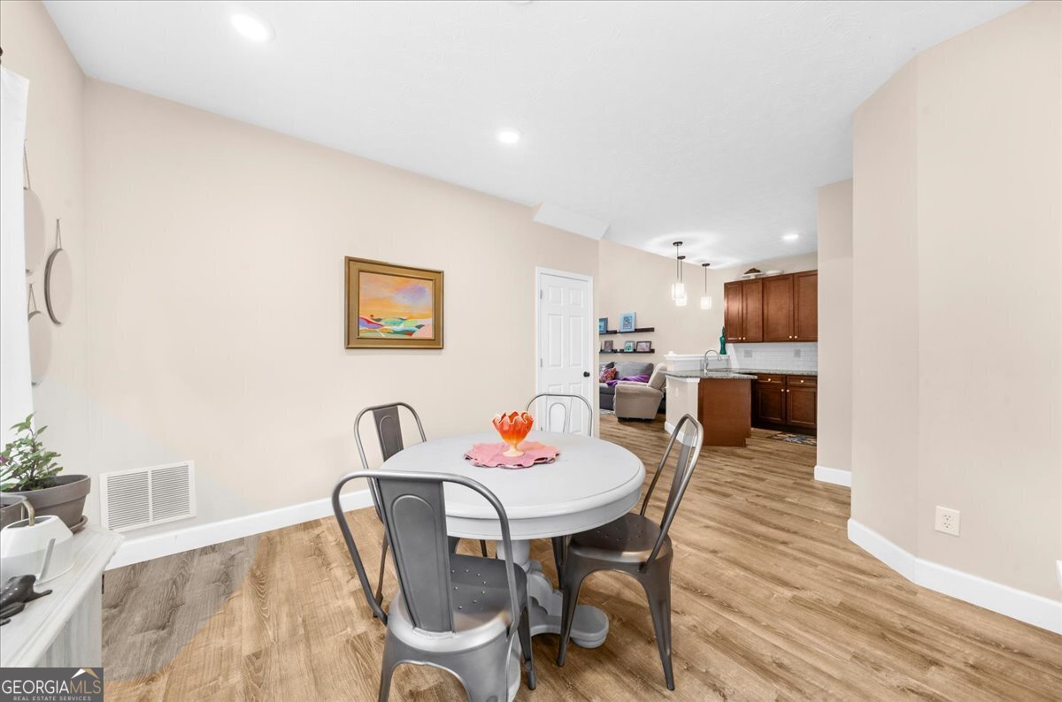 4935 Oak Meadow Lane Oakwood - Photo 8