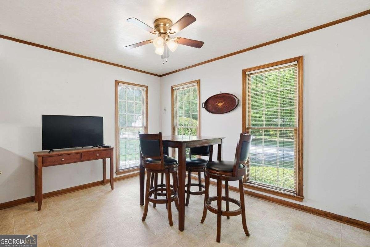 1617 Ellington Road Conyers - Photo 16