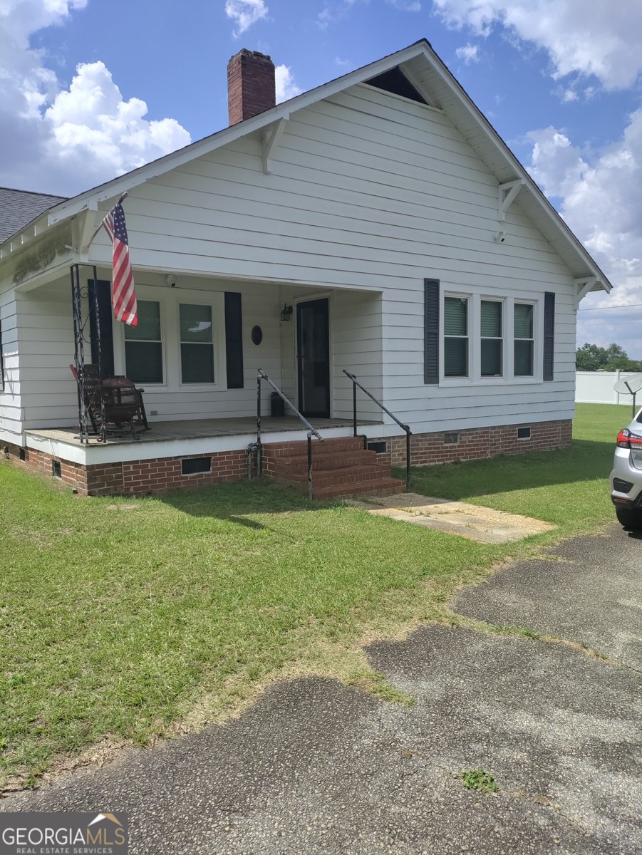 540 Dogwood Drive Pelham - main photo