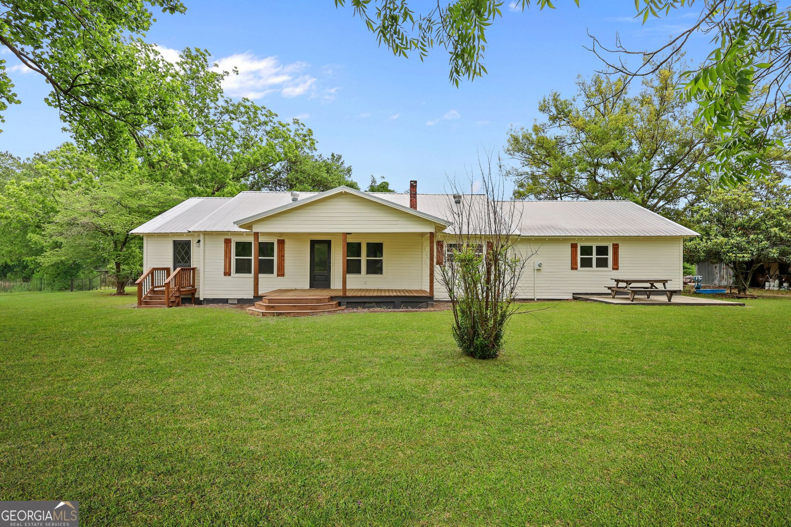 1535 River Road Rhine - main photo