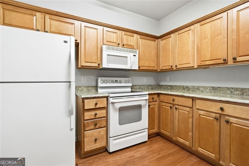 216 Riverstone Place Canton - Photo 14