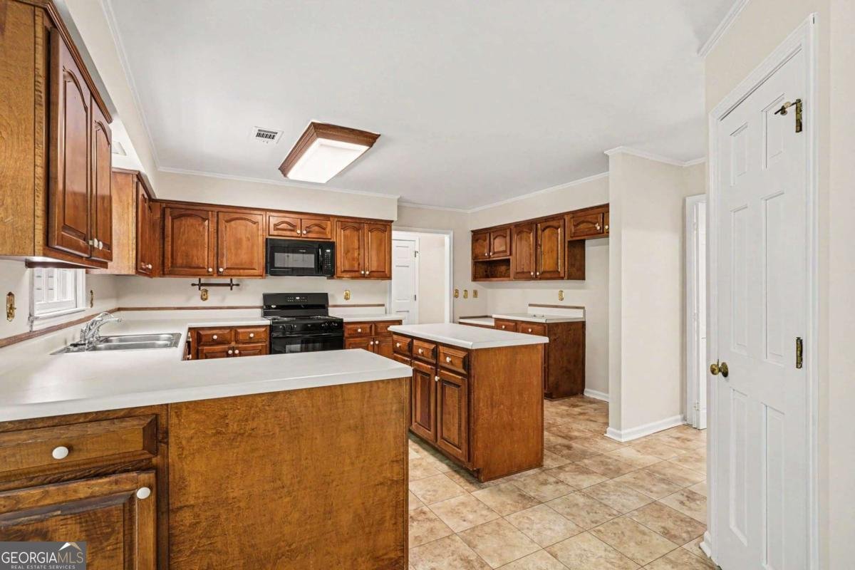 1632 Ellington Road Conyers - Photo 11