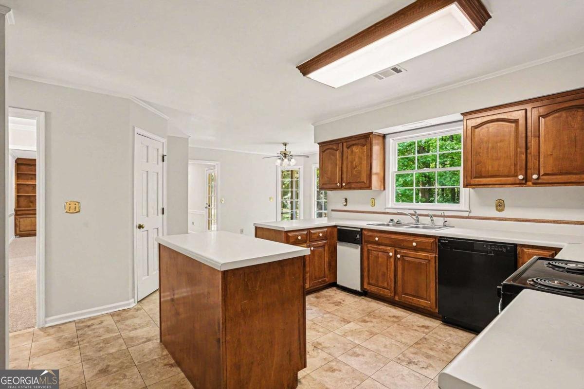 1632 Ellington Road Conyers - Photo 15