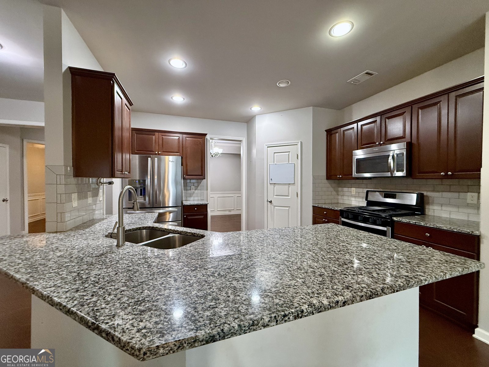 5115 Breezewood Circle Alpharetta - Photo 16
