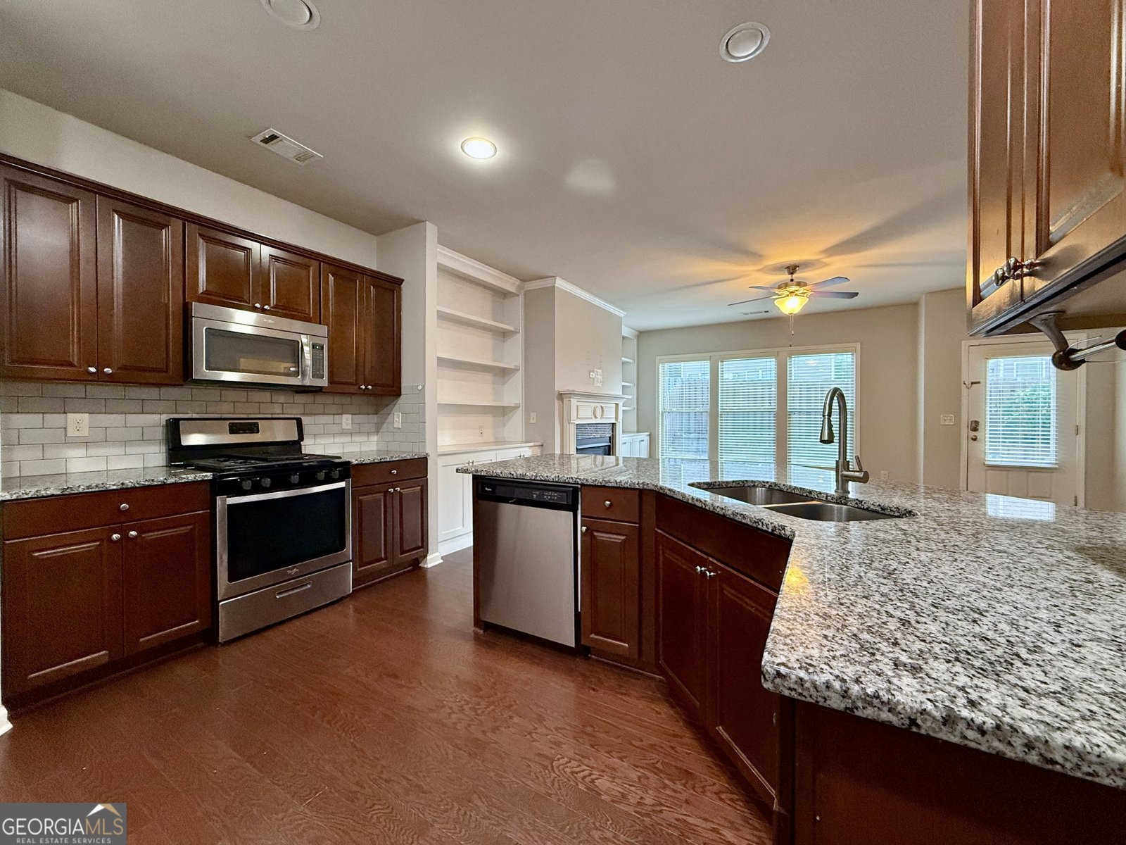 5115 Breezewood Circle Alpharetta - Photo 7