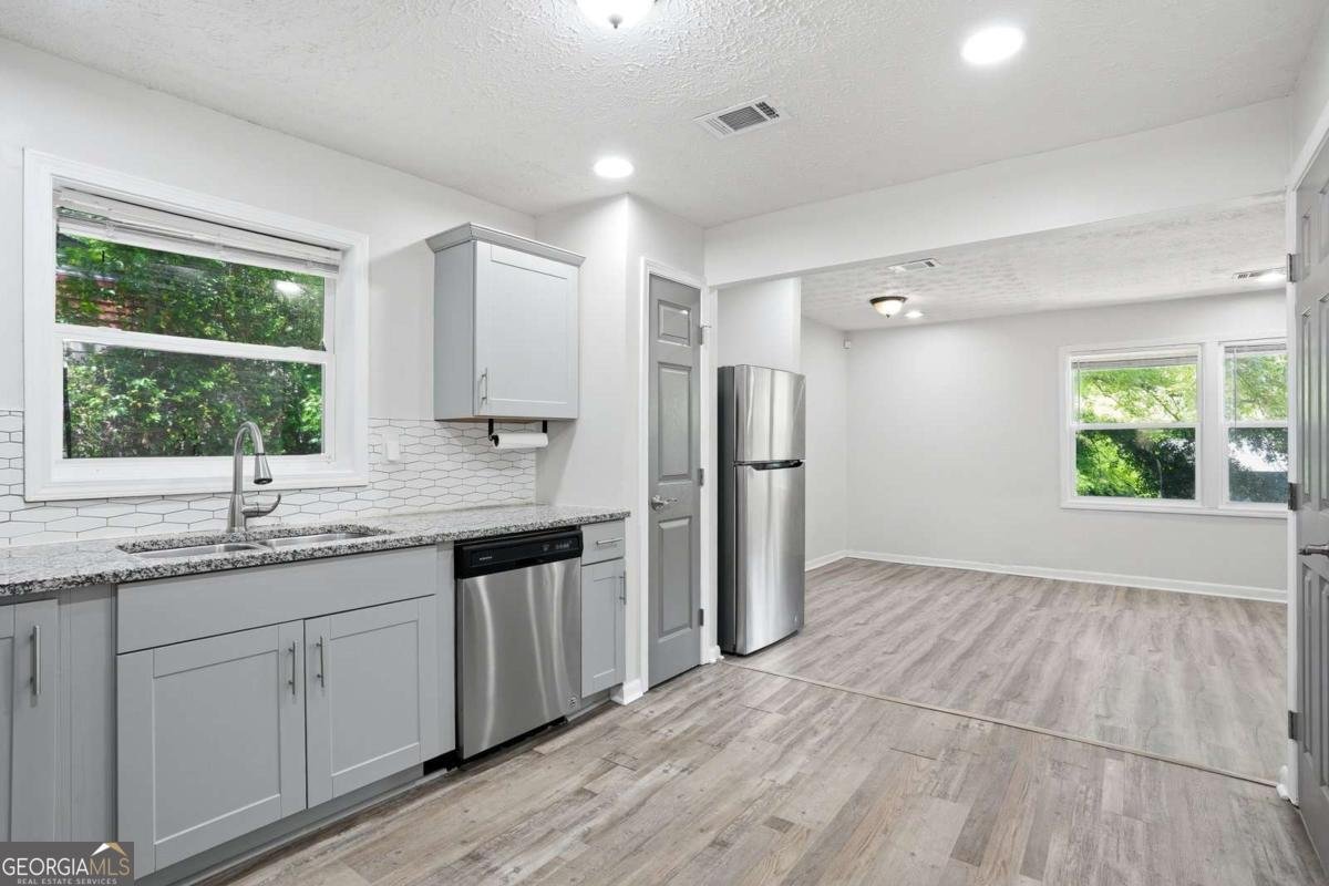 923 Redford Drive Atlanta - Photo 8